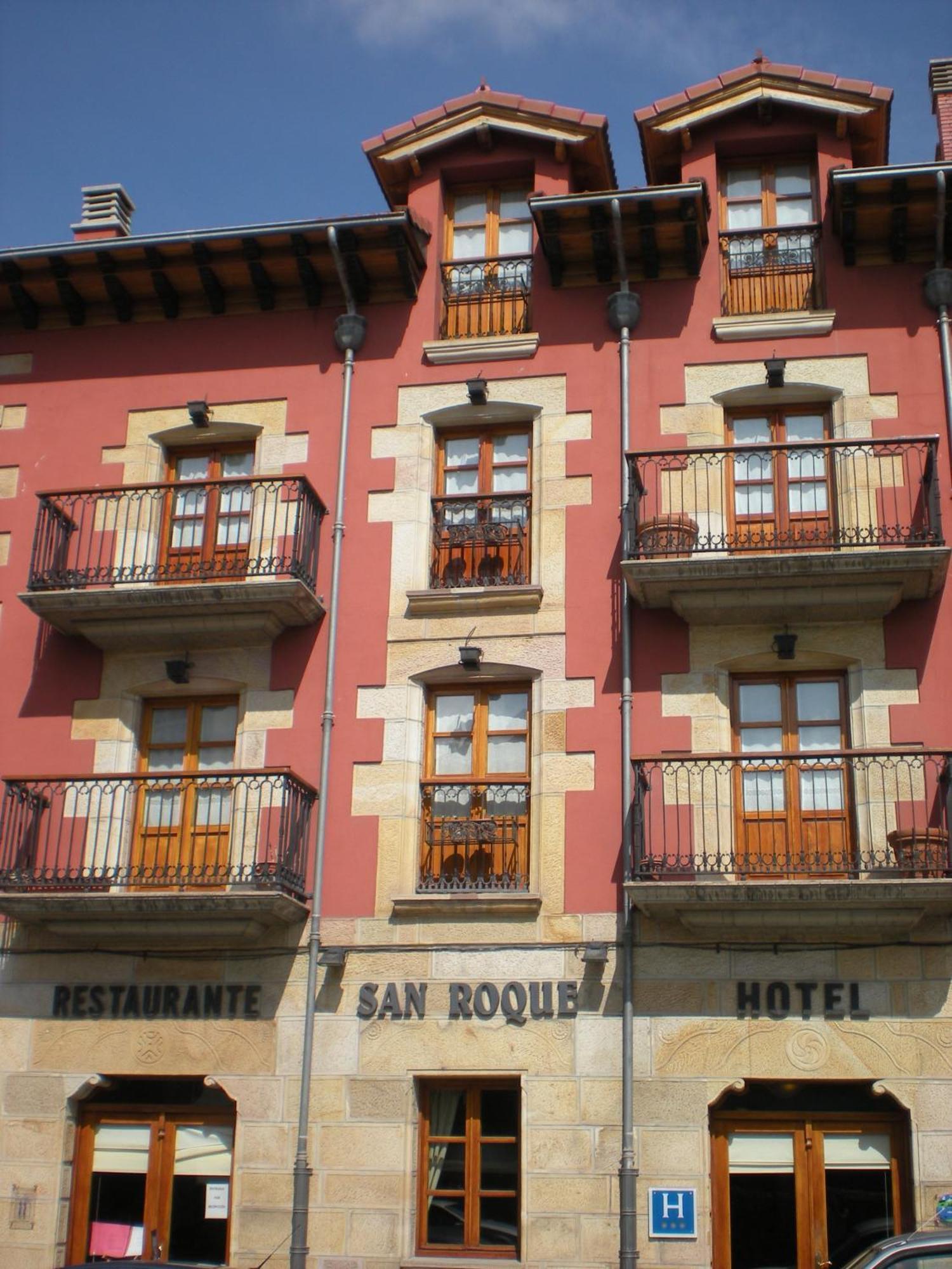 Hotel San Roque Reinosa Bagian luar foto