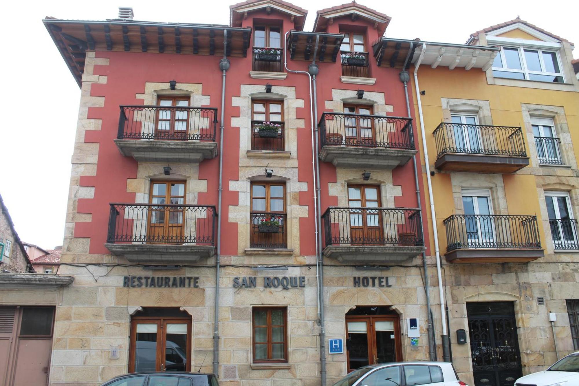 Hotel San Roque Reinosa Bagian luar foto