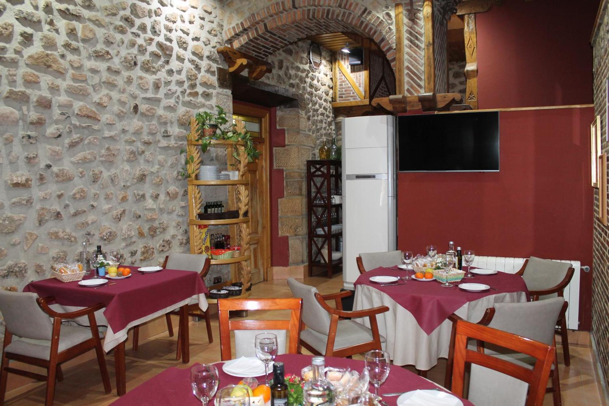 Hotel San Roque Reinosa Bagian luar foto