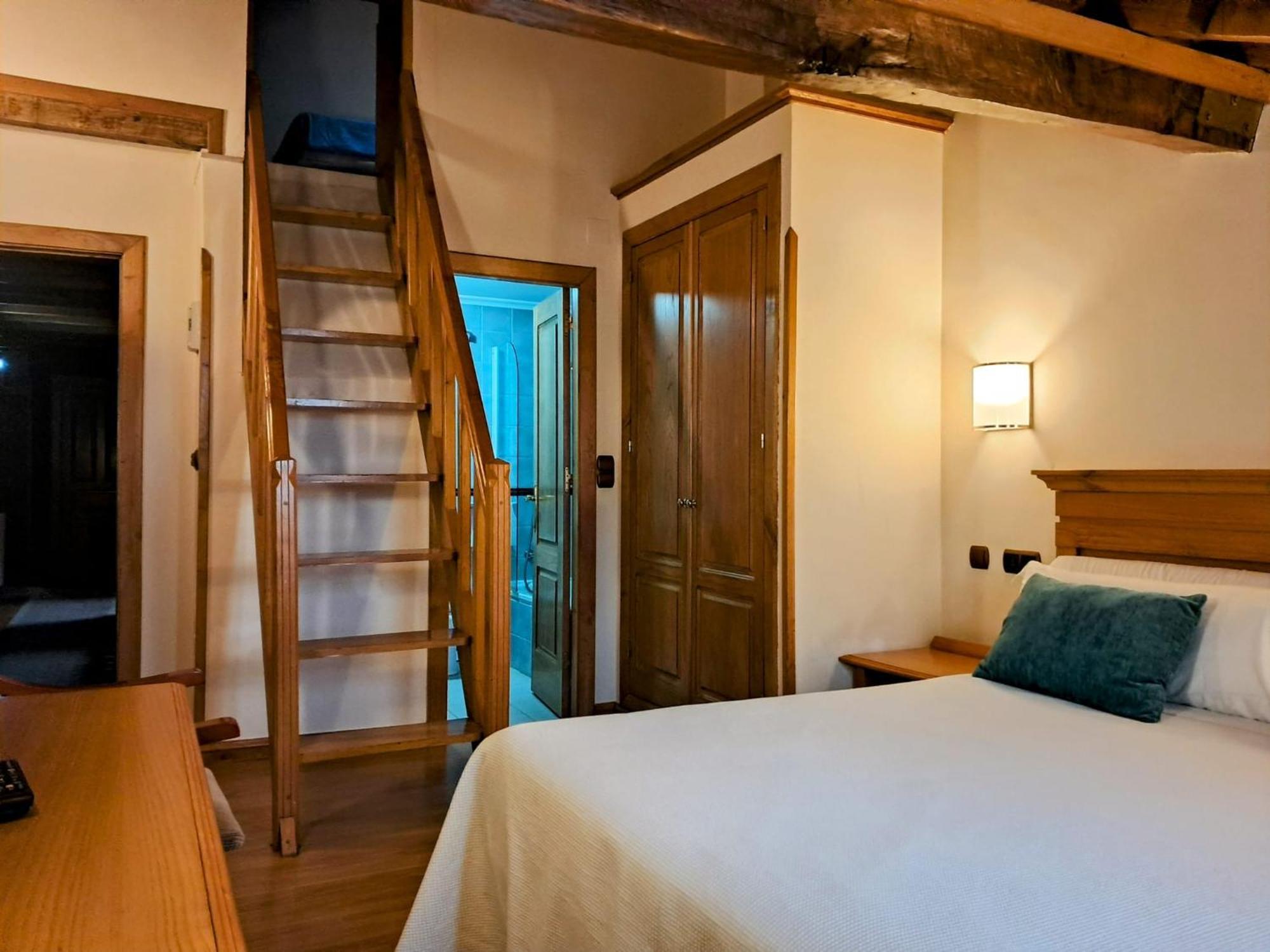 Hotel San Roque Reinosa Bagian luar foto